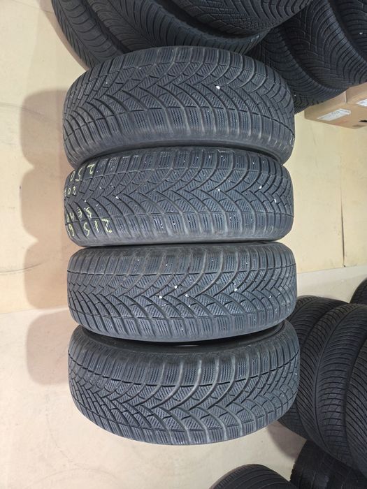 Set 4 anvelope SH iarna Semperit 215/65/16 dot 2022
