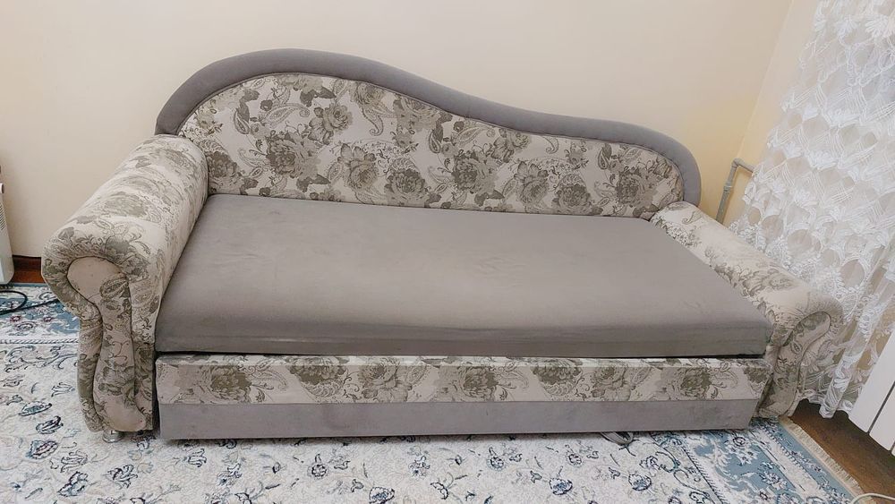 Продам диван раскладной