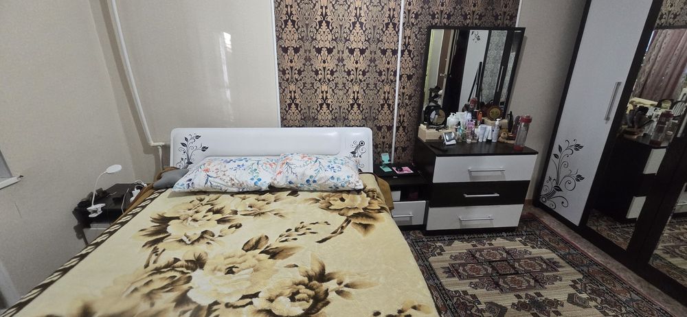 Срочно продам!!! Комплект спальный гарнитур
