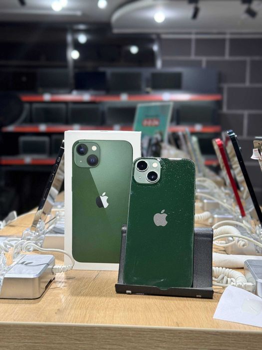 Телефон iPhone 13 128Gb 88% / Айфон 13 128Гб 88%