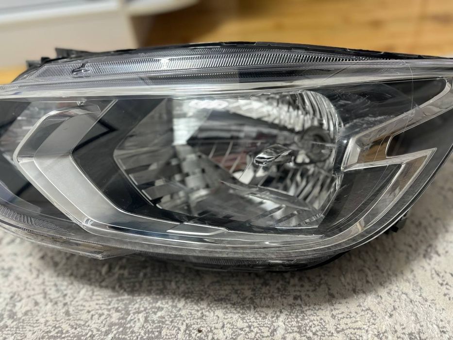 Фара для  машины