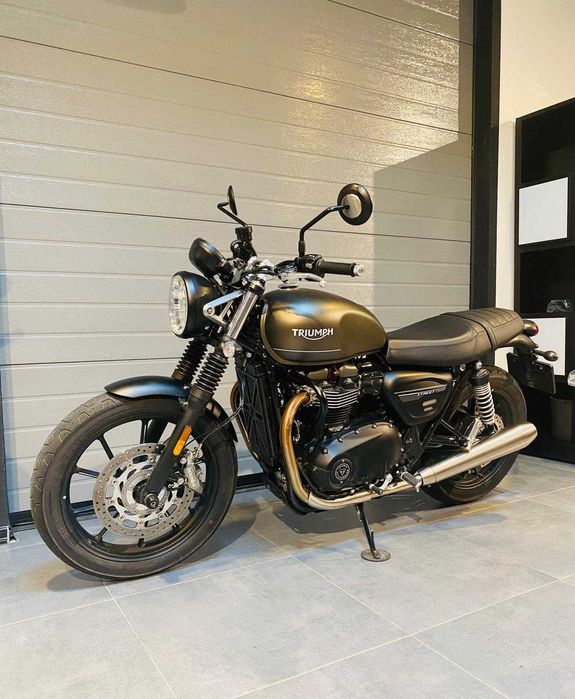 Motocicleta Triumph Street Twin 900 second 2022