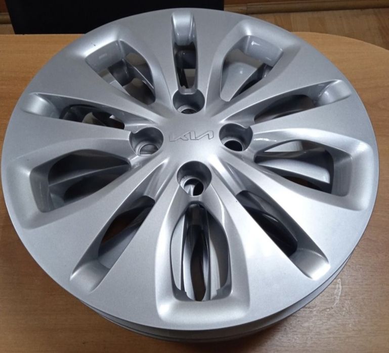 Продаётся калпаки для легковых машин.  24/7.