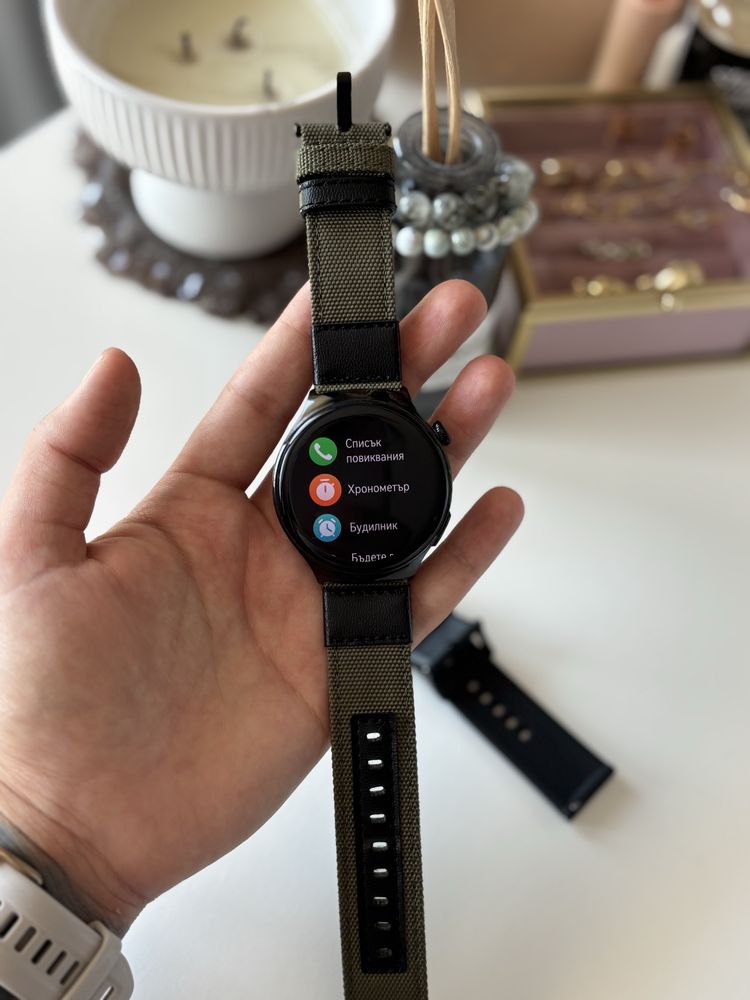 Huawei Watch 4 LTE с подарък каишка
