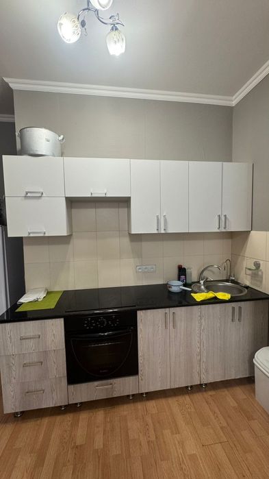 Кухонный гарнитур 240см б/у