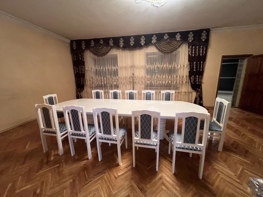 Стол и стулья комплект