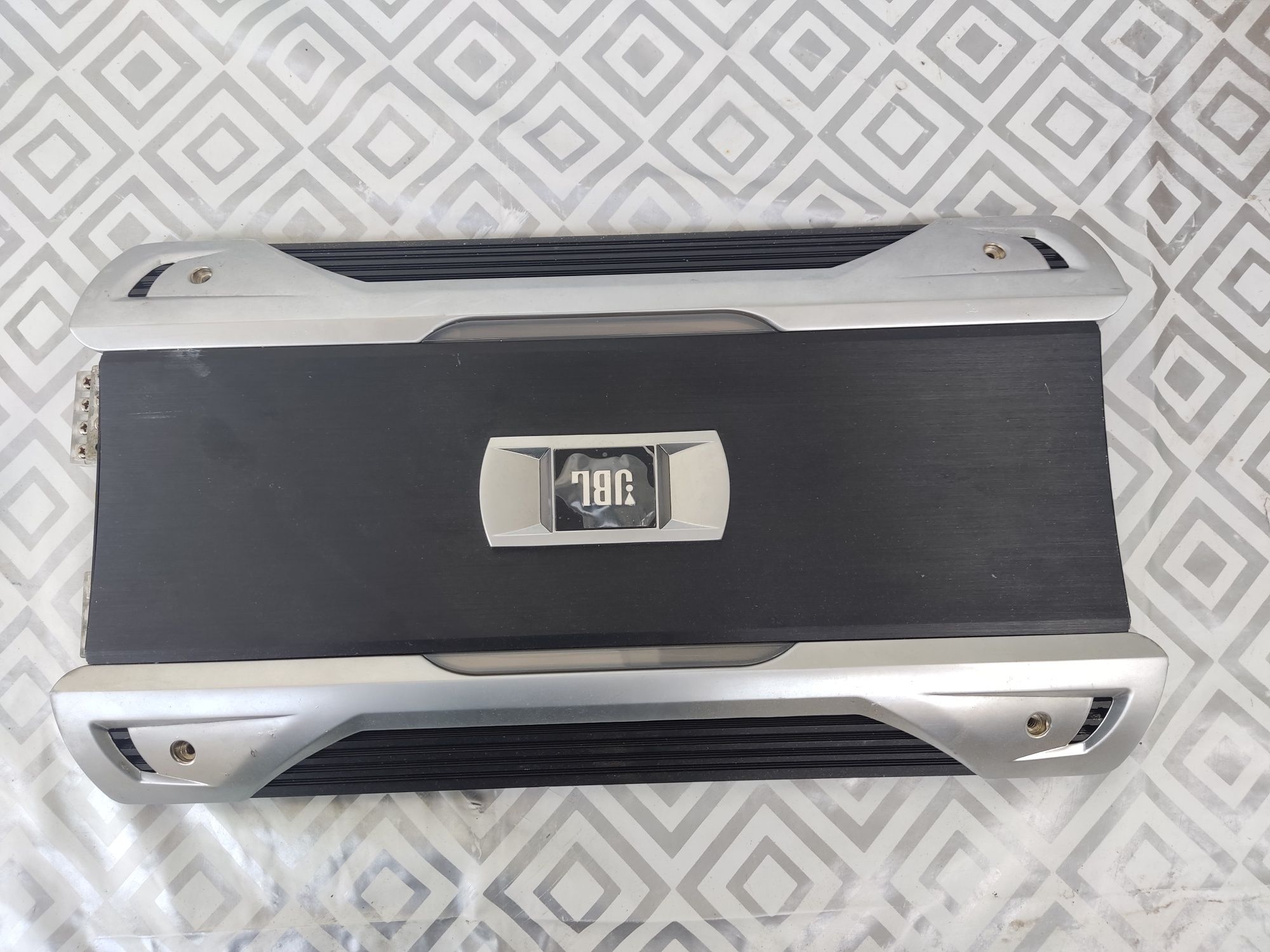 Усилвател jbl gto 1004