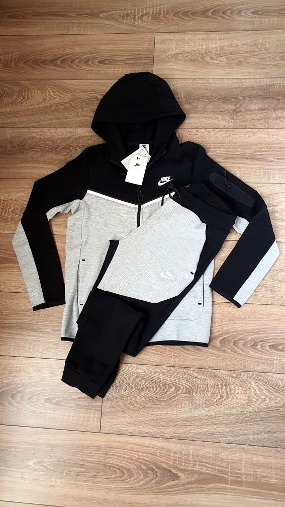 Trening Nike Tech Fleece