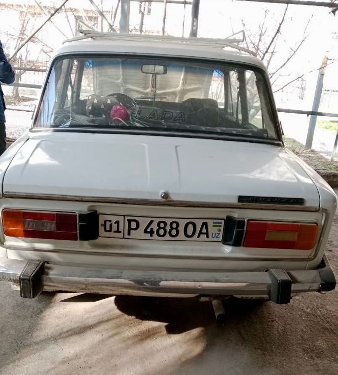 Жигули 2106  йили 1987 бензин вариантга йук
