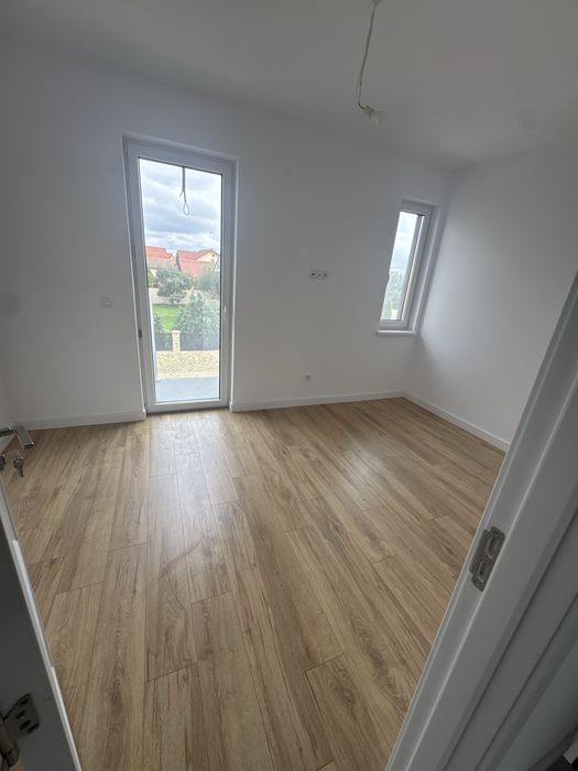 Vand casa tip duplex Micro 17