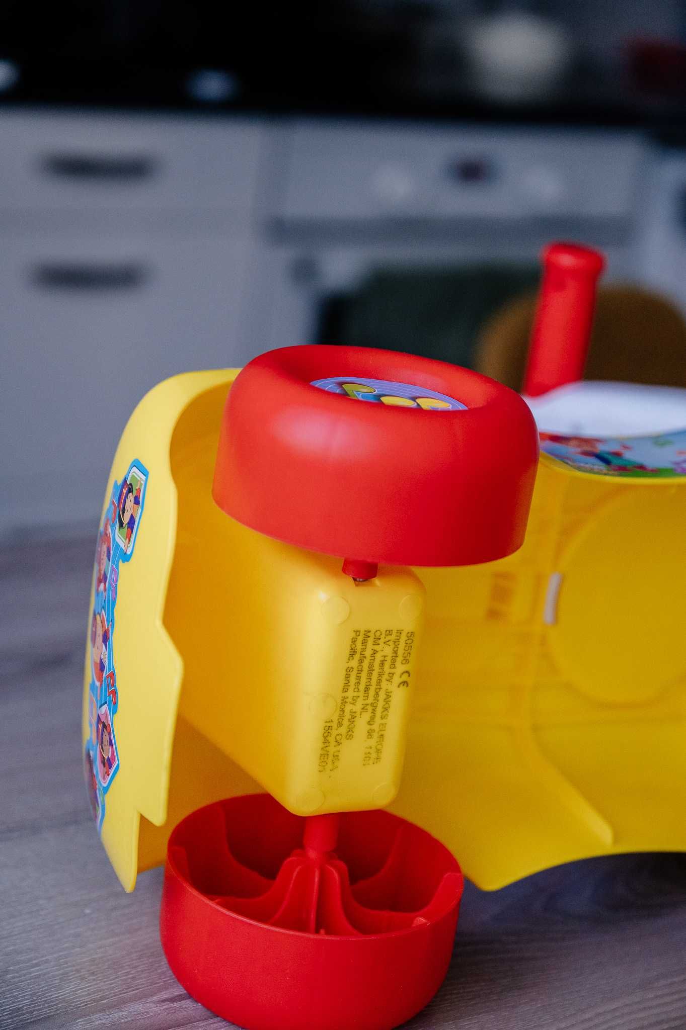 Камионче за бутане Fisher Price