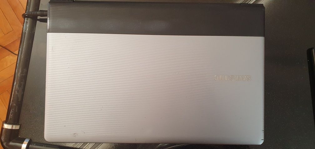 Acer Samsung лаптоп 17''