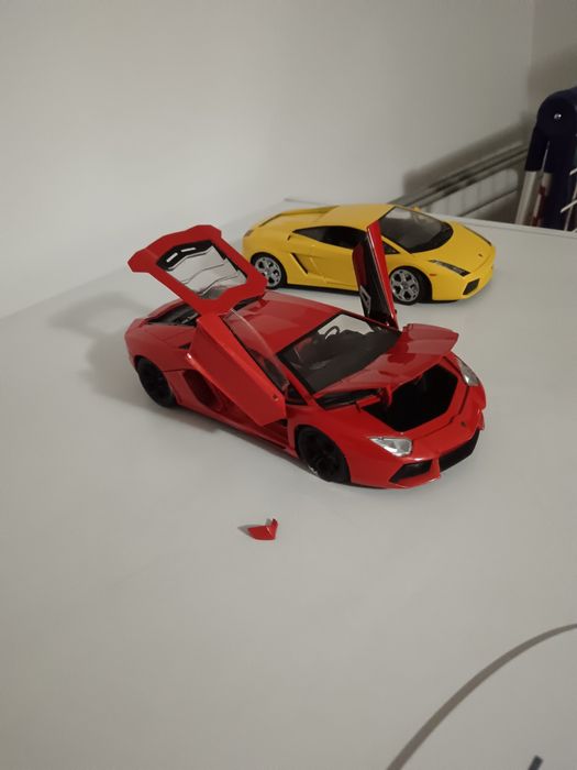 Macheta auto 1:18