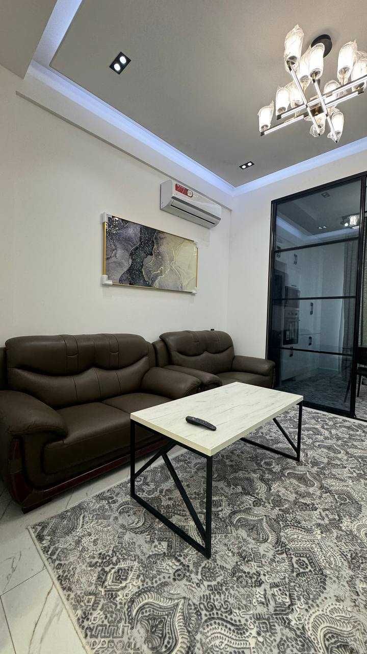 V268 ПРОДАЕТСЯ квартира Метро Минор ЖК Казахстан 4/9/10 87м2