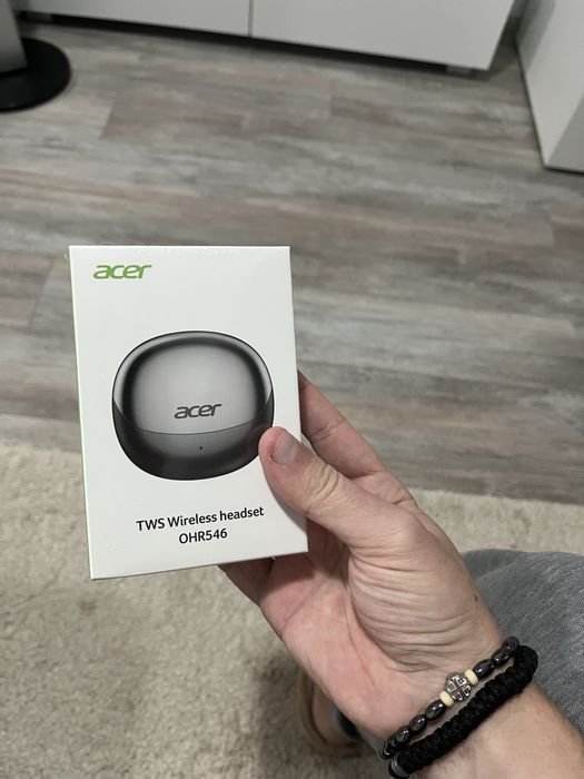 Casti wireles noi/sigilate la cutie