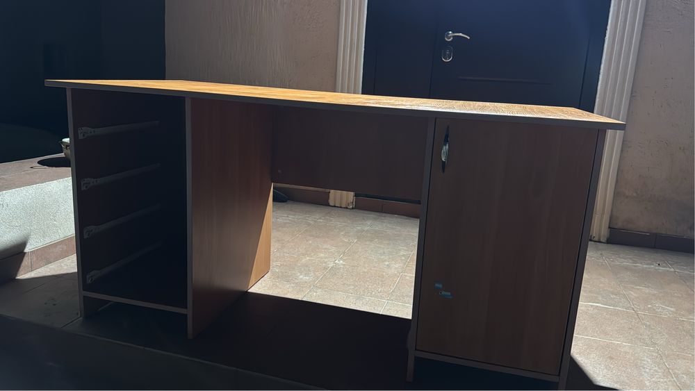 Офисной мебель шкаф