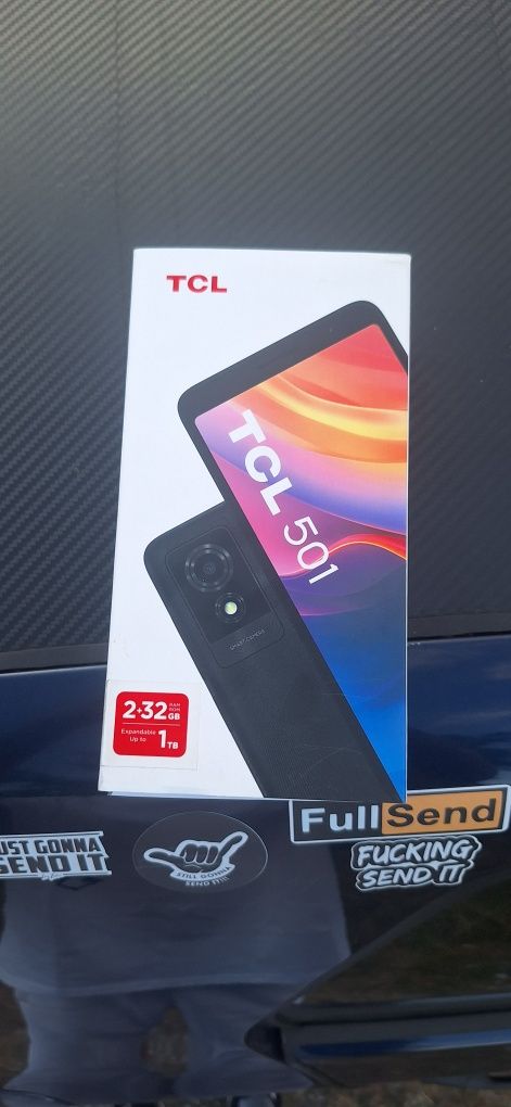 Telefon TCL 501 nou