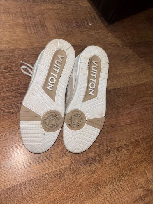 Adidasi LV albi noi nouti