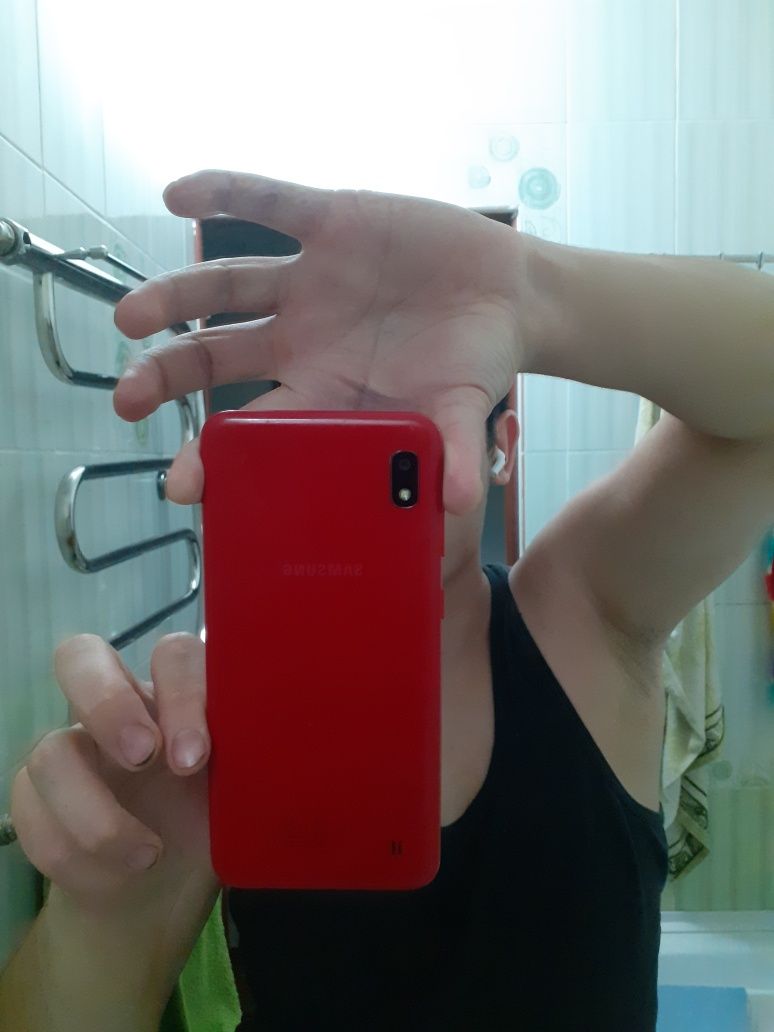 Продам или обменяю samsung a10