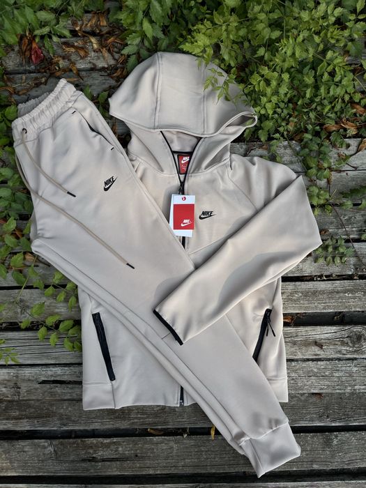 Дамски екипи nike/ нике