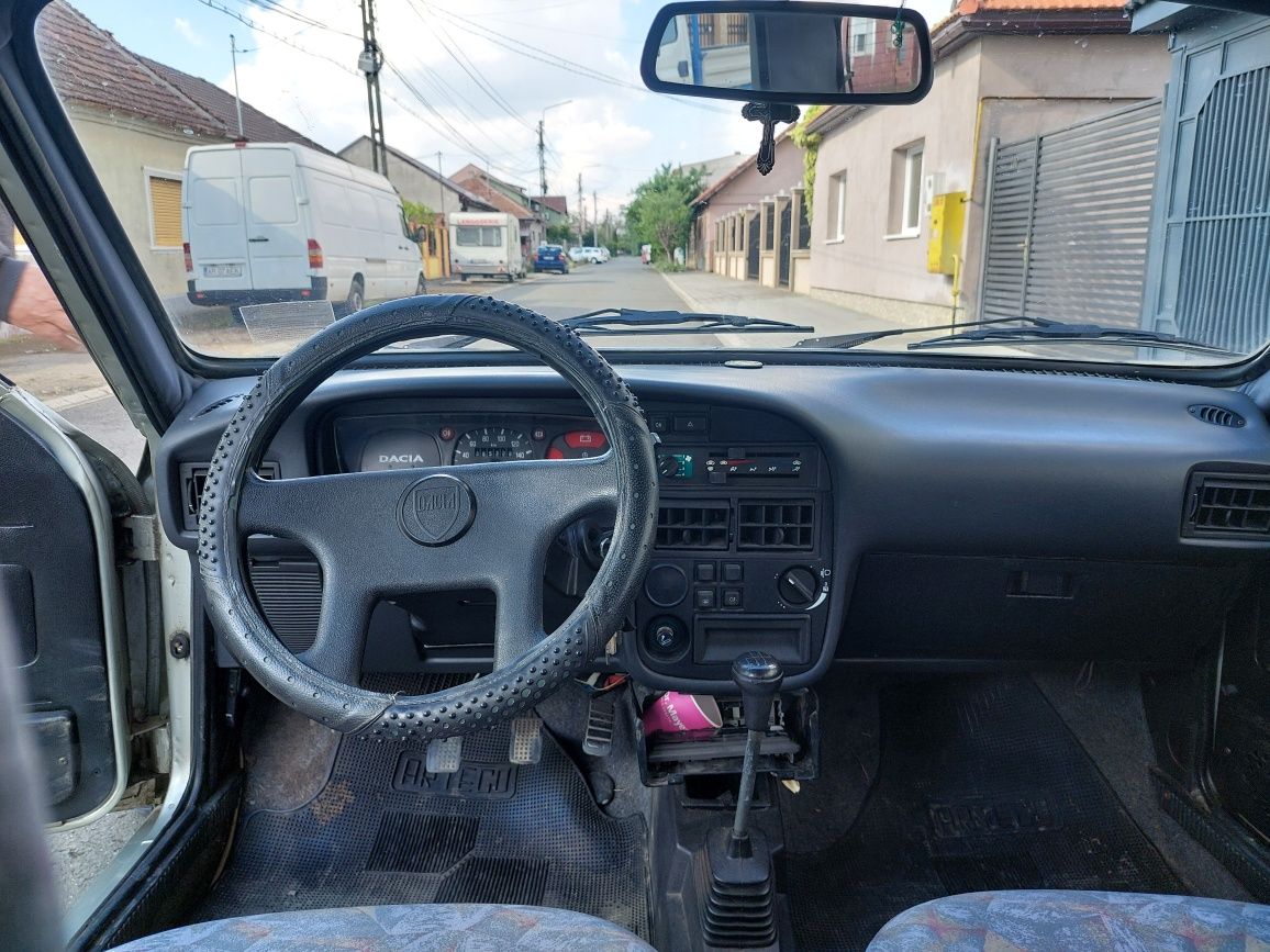 Vând Dacia 1310,   fabricație 2003 capacitate cilindrica 1300,