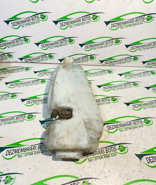 Vas lichid parbriz Dacia Logan prima generatie (facelift)