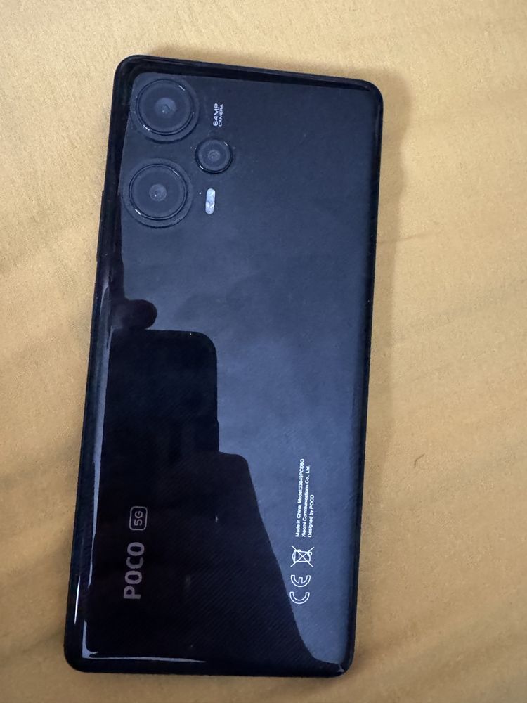 Телефон Poco F5