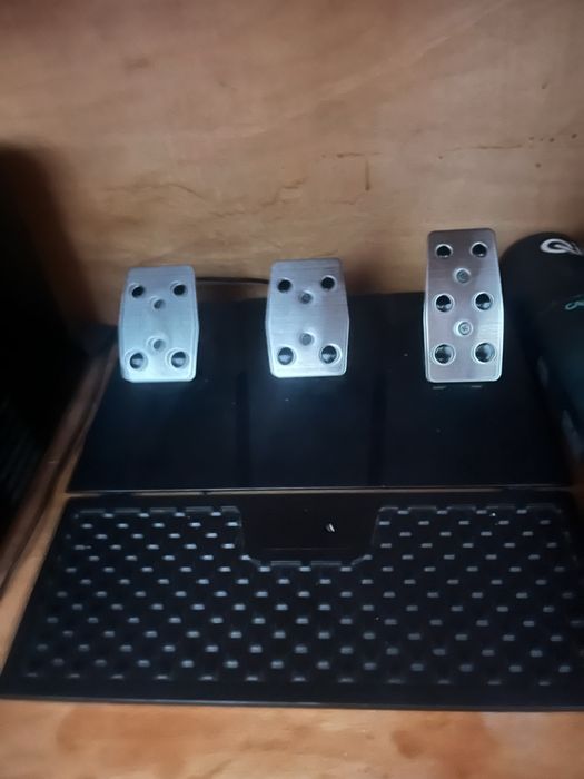 Volan cu Pedale si Schimbator Tracer 270’