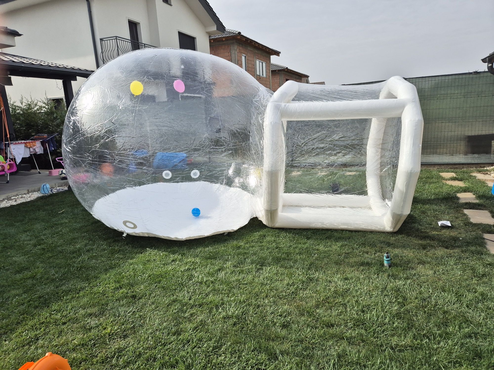 Inchiriez bubble house si tobogane/topogane gonflabile