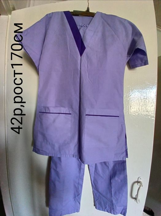 Продам медицинский костюм
