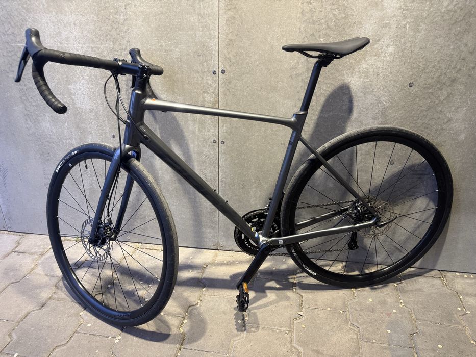 Продам велосипед Giant Contend Ar 3 ML