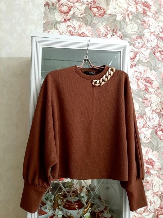 Костюмы для модной девушки.Р 36-38.