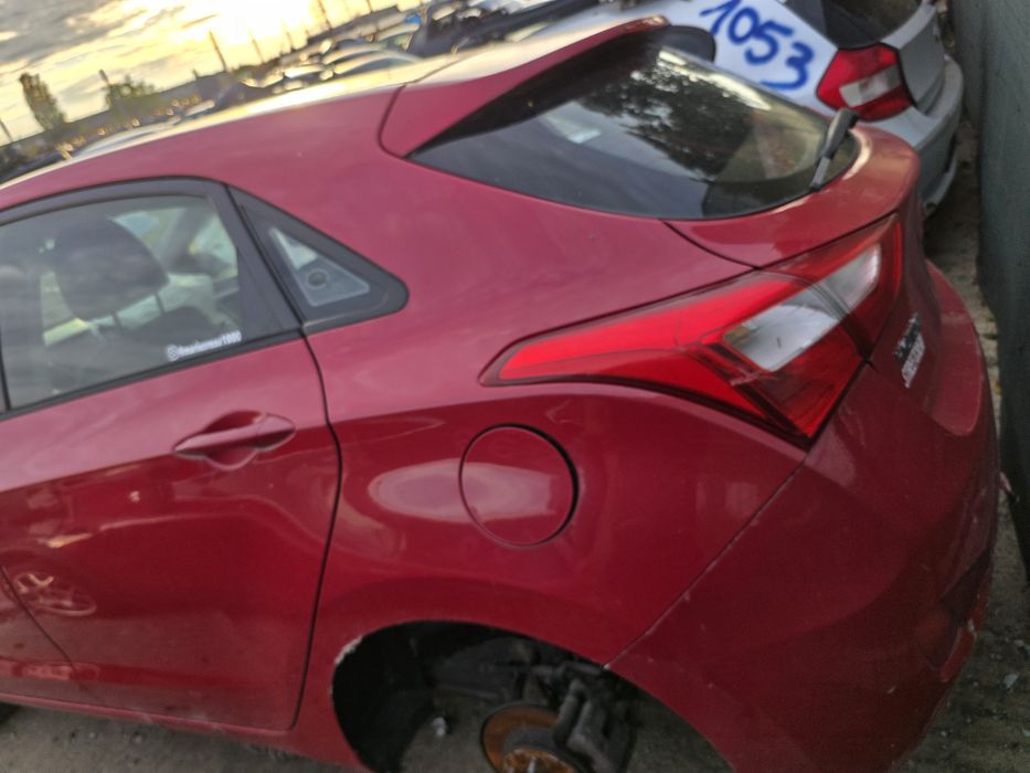 Dezmembrez Hyundai i30 1.6 crdi 2015 piese