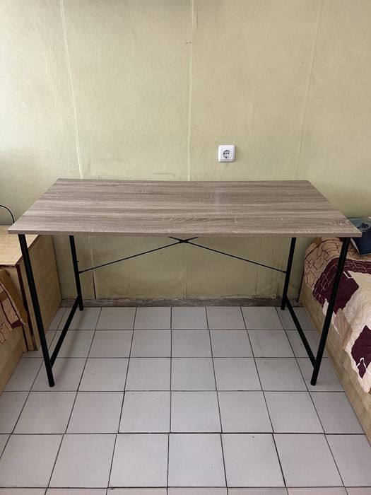 Офис бюро за компютър