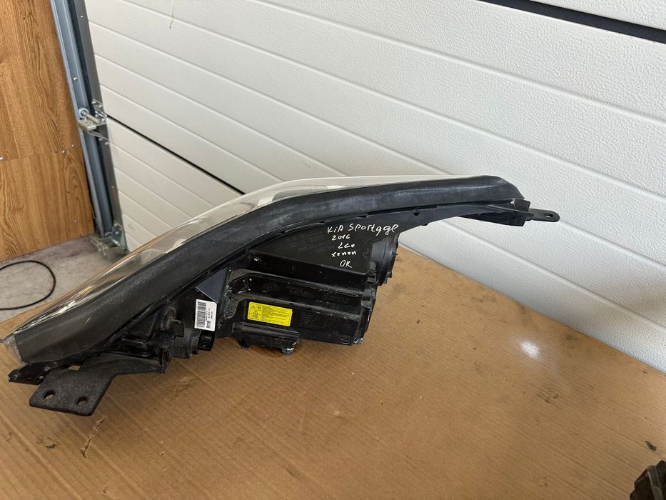 фарове за kia sportage xenon