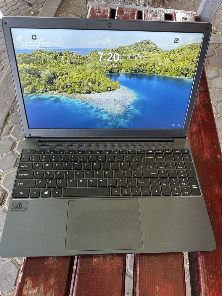 Laptop nou nefolosit