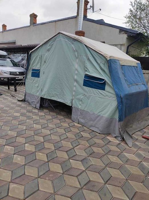 Vând remorcă cort Trigano