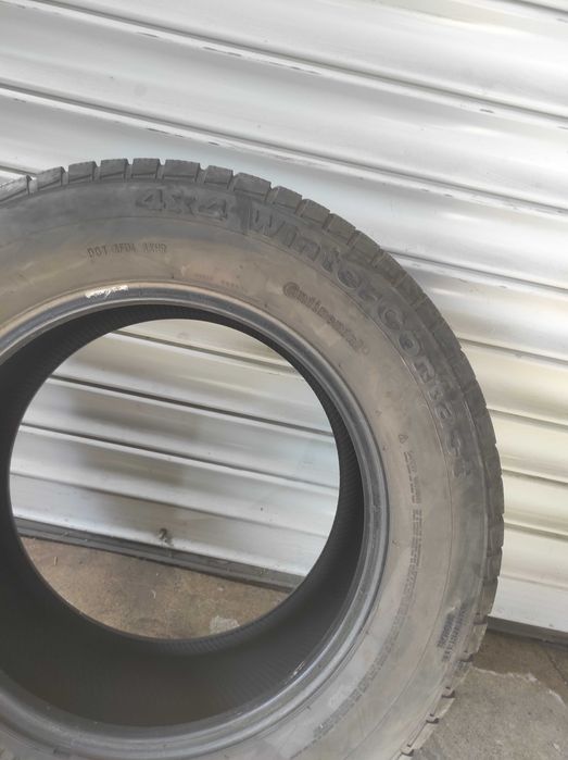 Зимни джипови гуми Continental 275 55 17