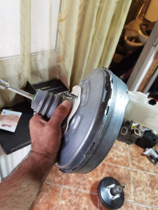 Pompă Servo frână Dacia Logan, Sandero 2021, 2022