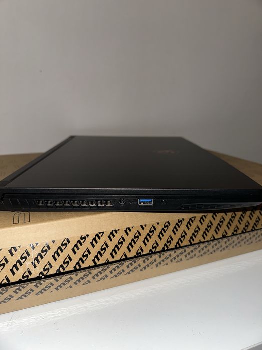 Laptop MSI Gaming 15.6" Thin GF63 12VE