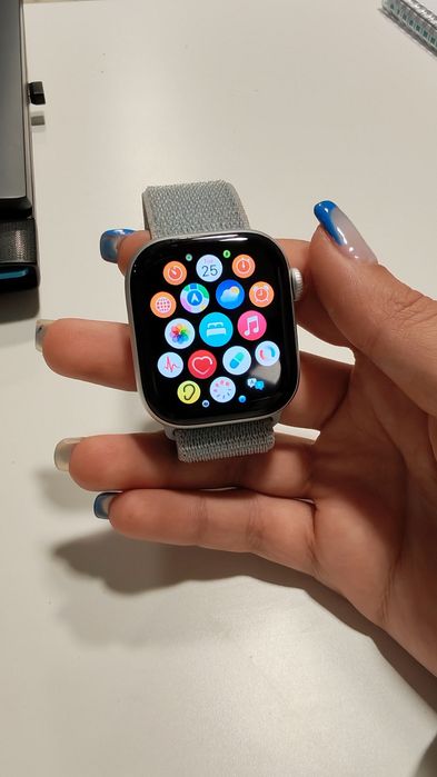Apple Watch s 10
