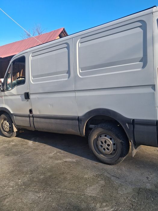 Dubă Iveco din 2009,motor de2,3