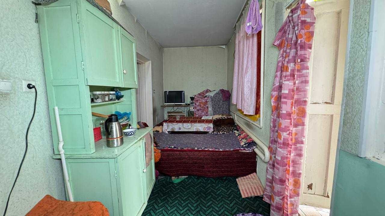 Калениский Дом Радио 1 хона 2 хона қилинаган квартира сотилади.ID:1170