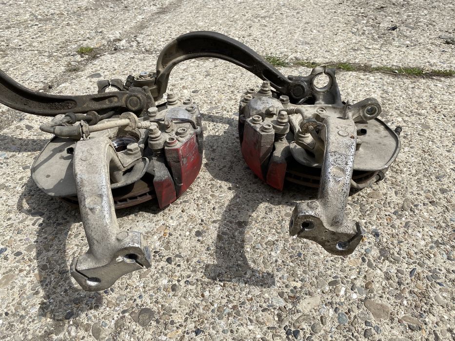 Fuzeta / Fuzete Audi A4 A5 A6 A7 A8 Q5 : 4G0407241C 4G0407242C