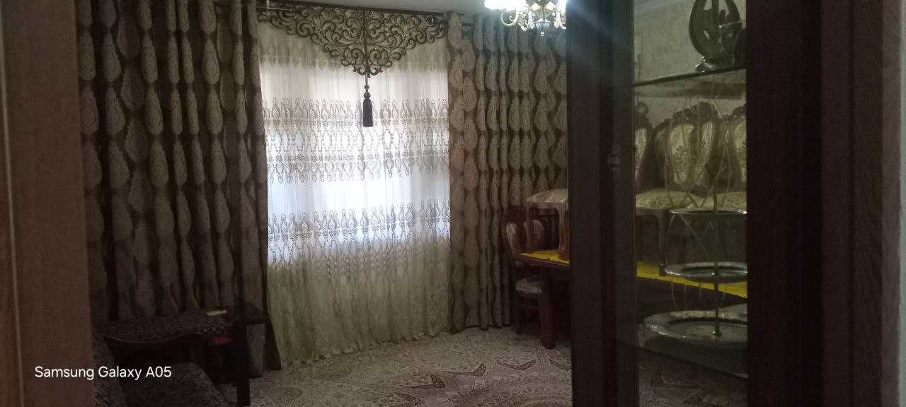 3/3/9 Xonali uy Sotiladi Markaz 2 oloy bozori 17 maktab