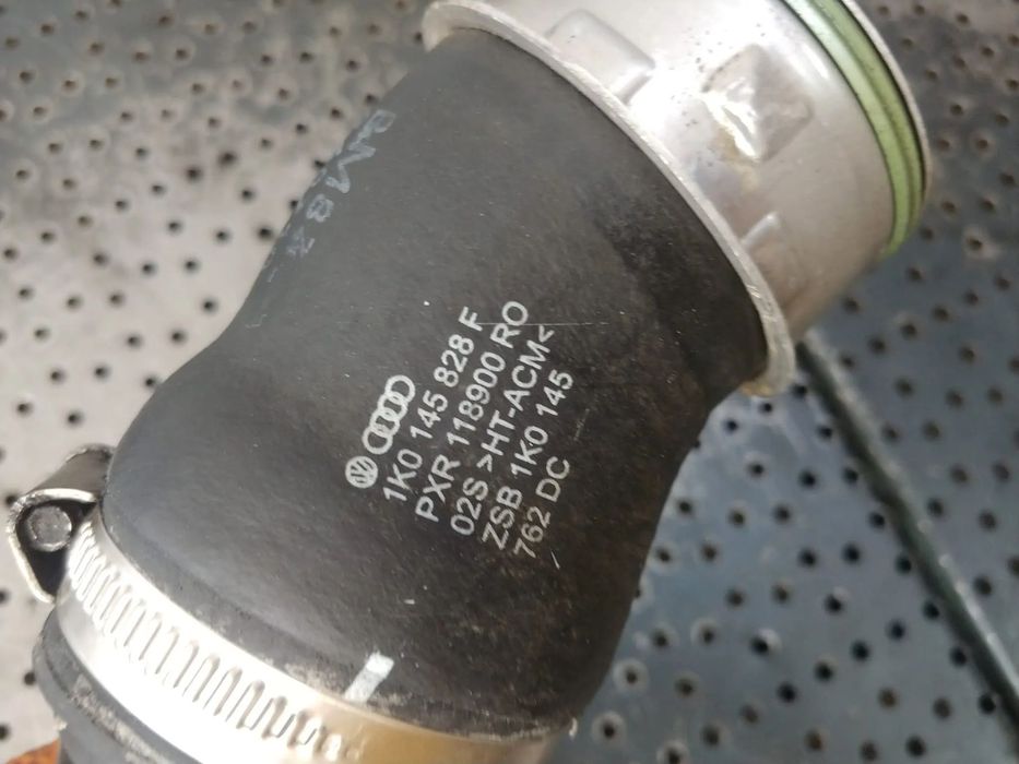 furtun tubulatura intercooler 1.8 tfsi cda skoda yeti 5l  1k0145840r  1k0145828f