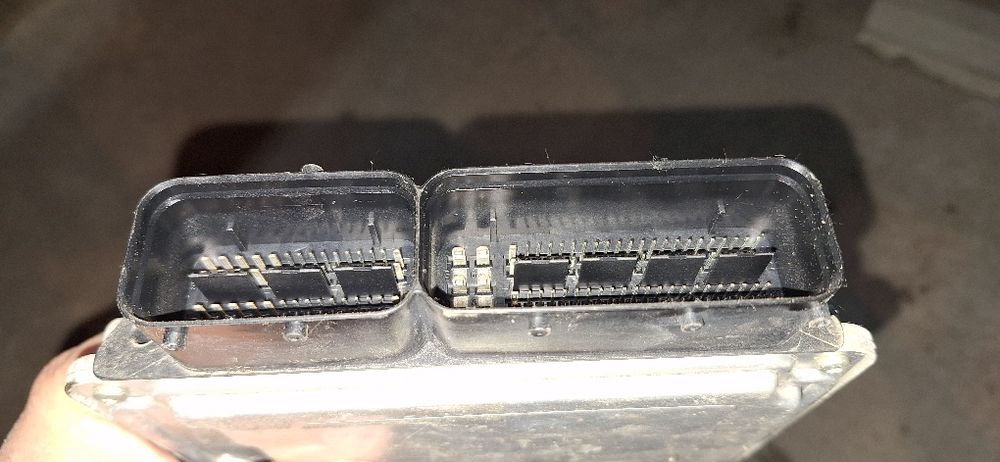 Компютър на двигателя ECU VW TOURAN (1T1, 1T2) 03C906056F 1.6FSI