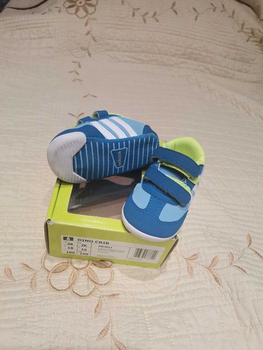 Adidași Adidas nr 18