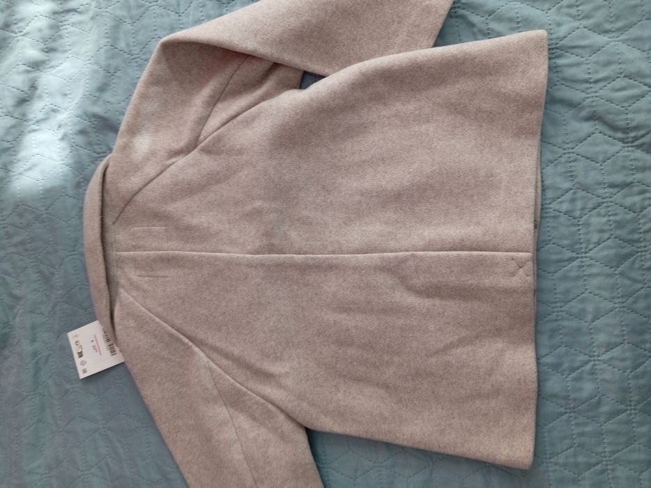 Hainuta eleganta pentru fetițe,marime 6ani, noua cu eticheta, marca Za