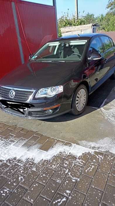 Vând Volkswagen Passat b6